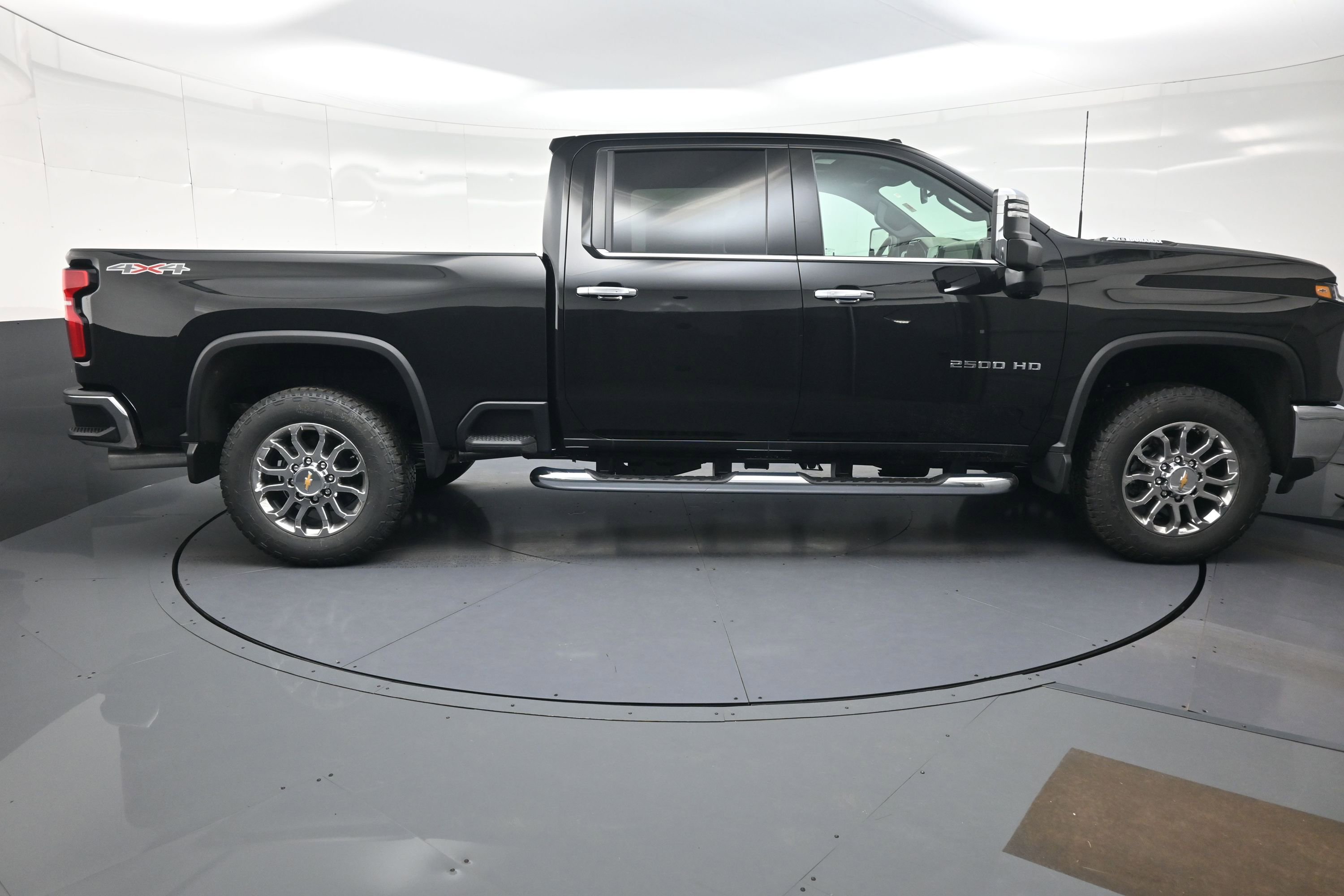 New 2026 Chevrolet Silverado 2500 LTZ w/ LTZ Convenience Package image 2