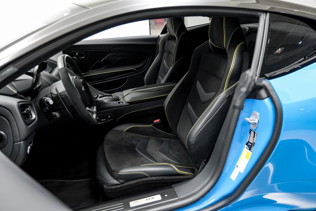 Used 2022 Aston Martin DBS Superleggera RWD image 25