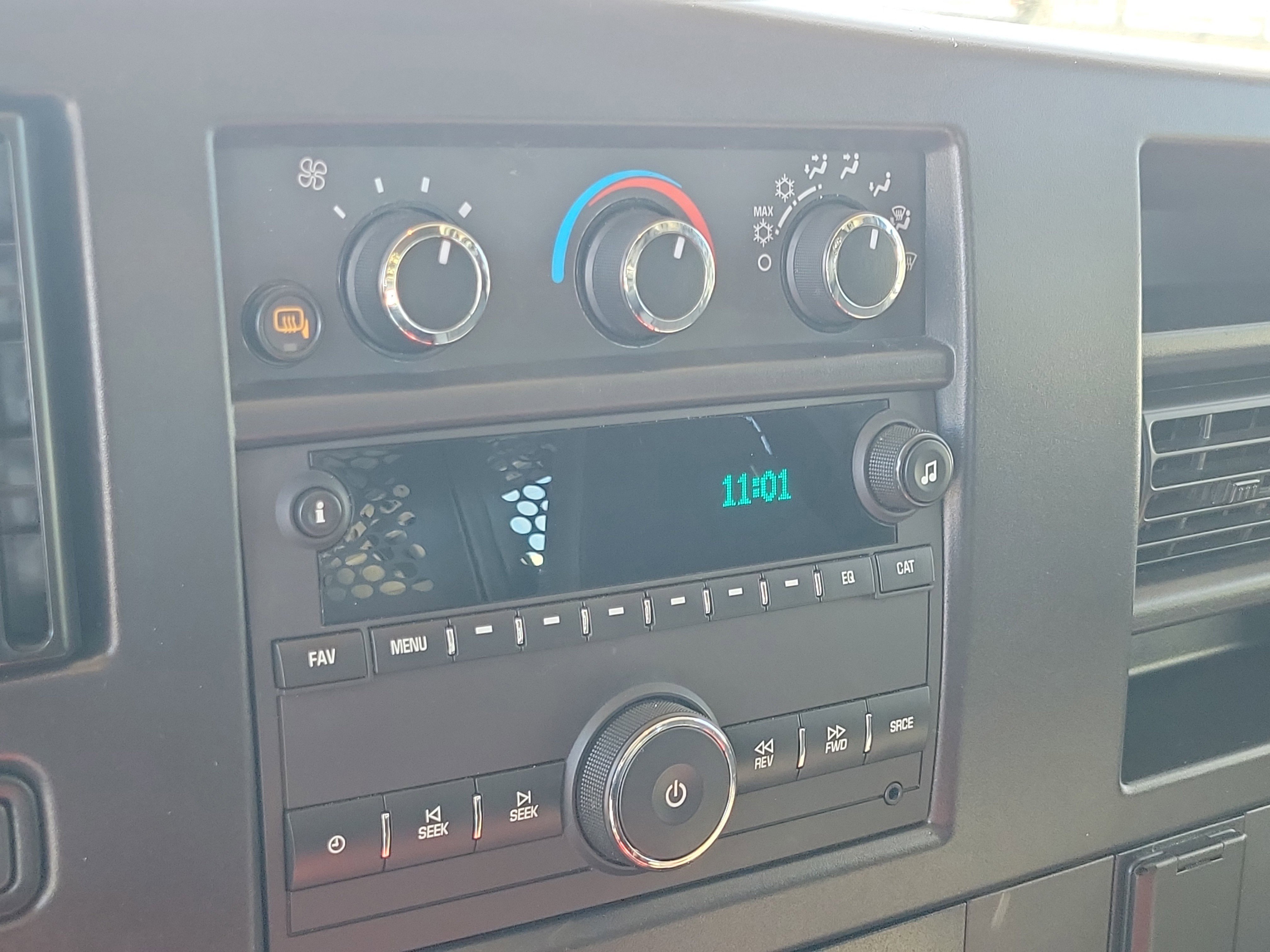 Used 2024 Chevrolet Express 2500 w/ Driver Convenience Package image 31