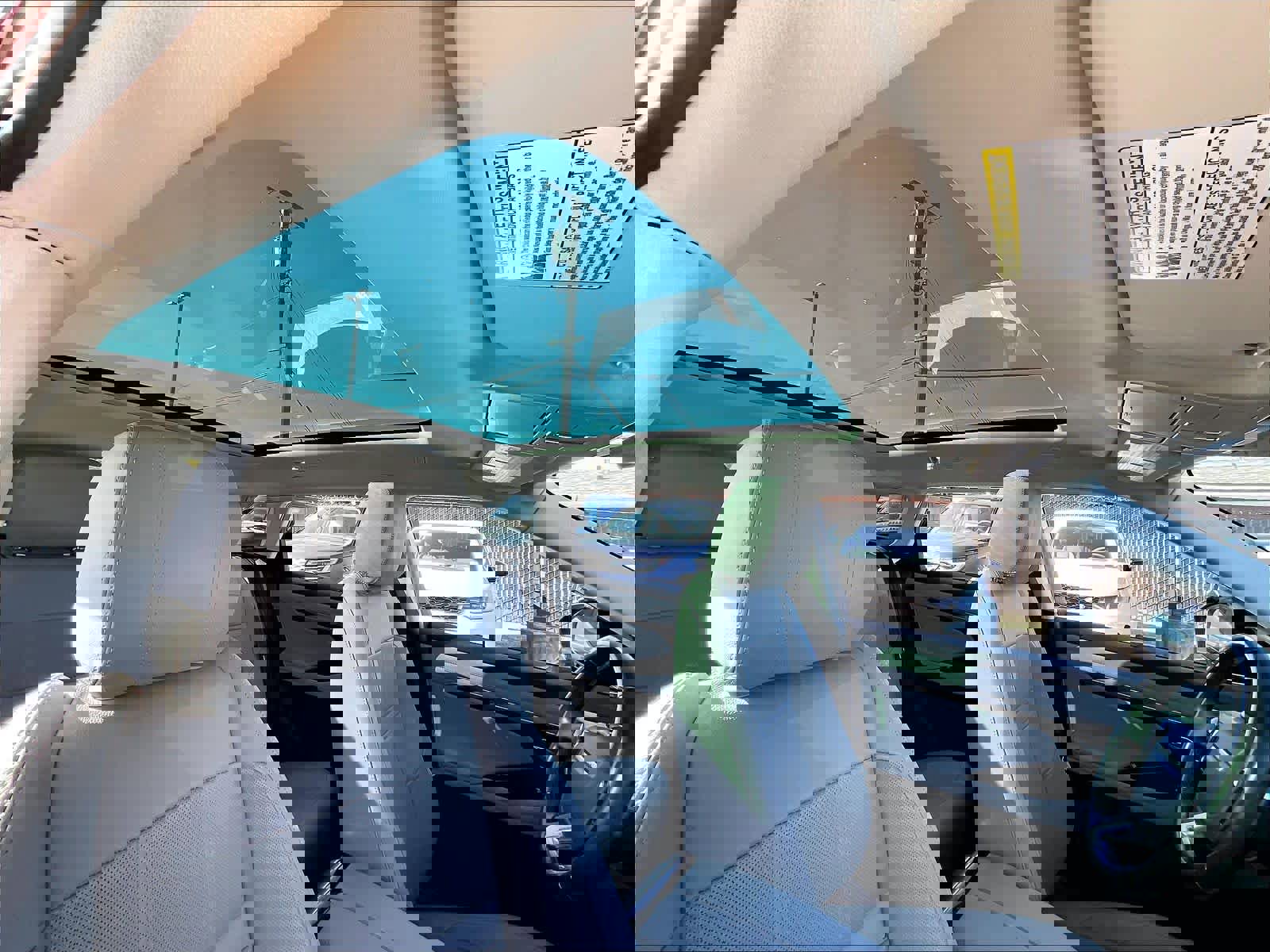 Used 2020 Land Rover Range Rover Evoque SE image 23