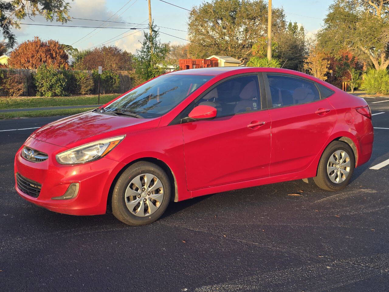 Used 2017 Hyundai Accent SE FWD image 9