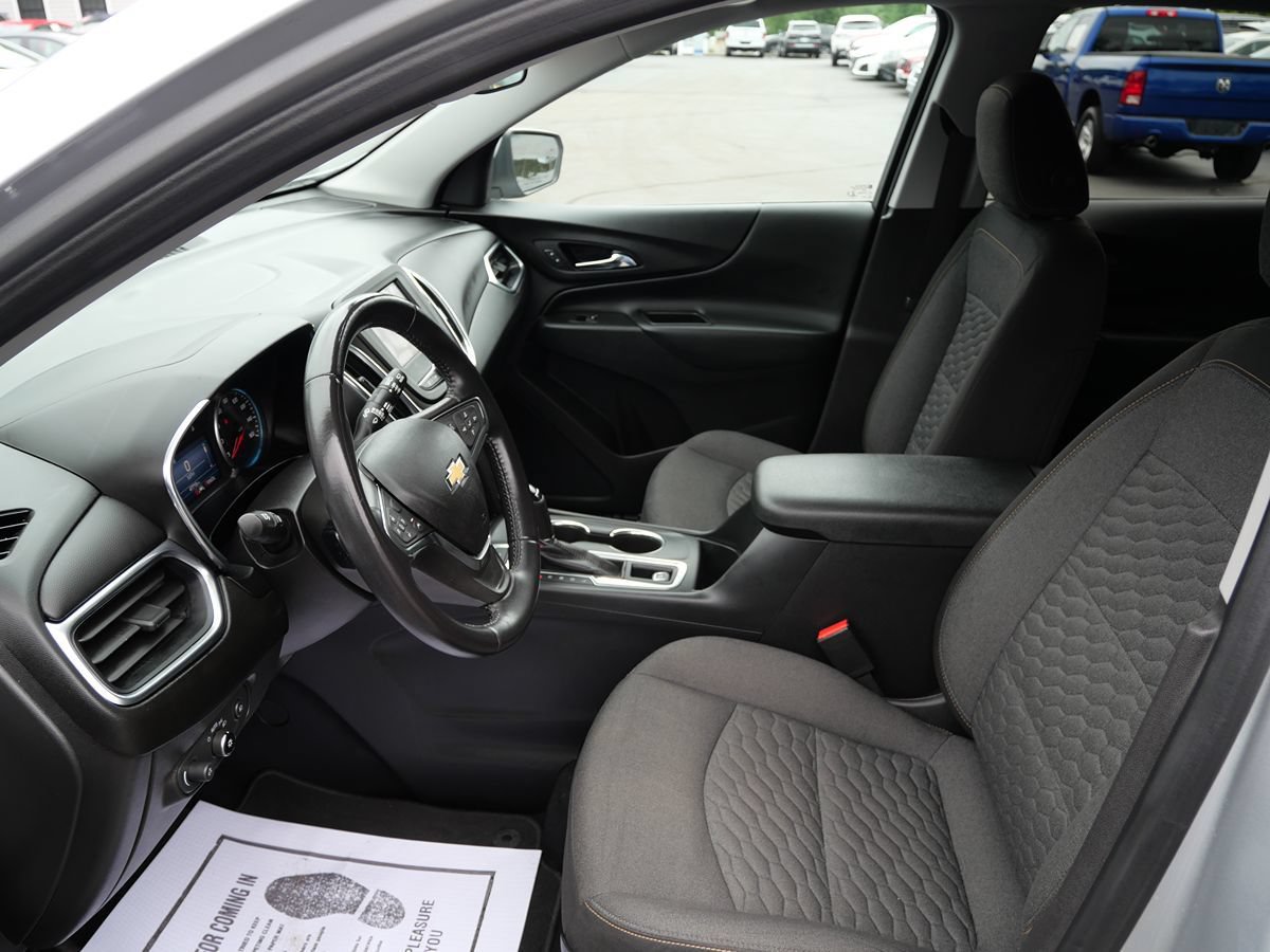 Used 2021 Chevrolet Equinox LT w/ Driver Convenience Package AWD/4WD image 10