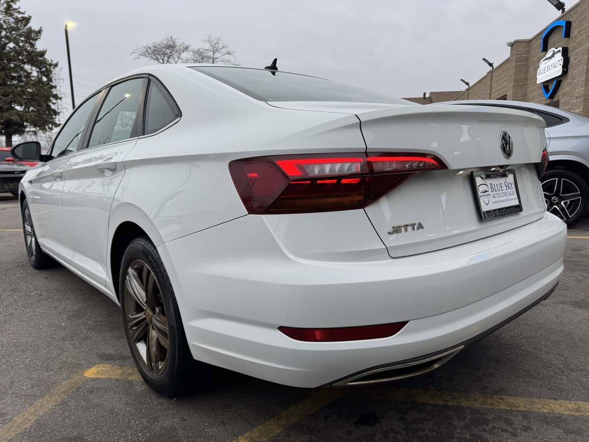 Used 2019 Volkswagen Jetta R-Line w/ R-Line Cold Weather Package FWD image 7