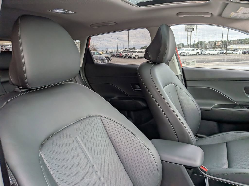 Used 2024 Hyundai Kona Limited image 30