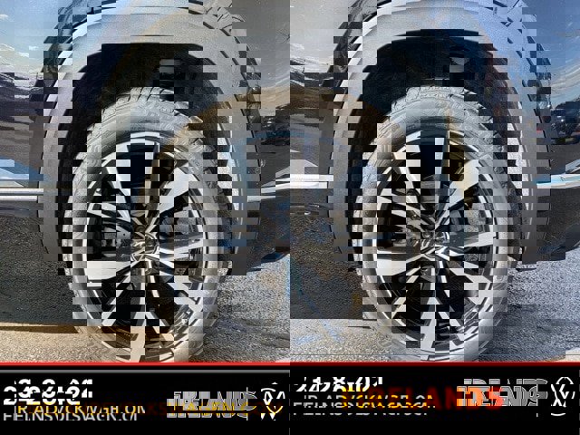 New 2026 Volkswagen Atlas Cross Sport SEL Premium R-Line image 19