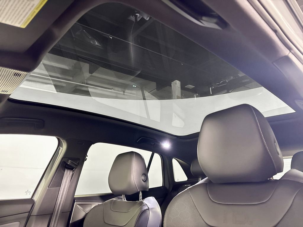 Certified 2024 Volkswagen ID.4 Pro S image 20