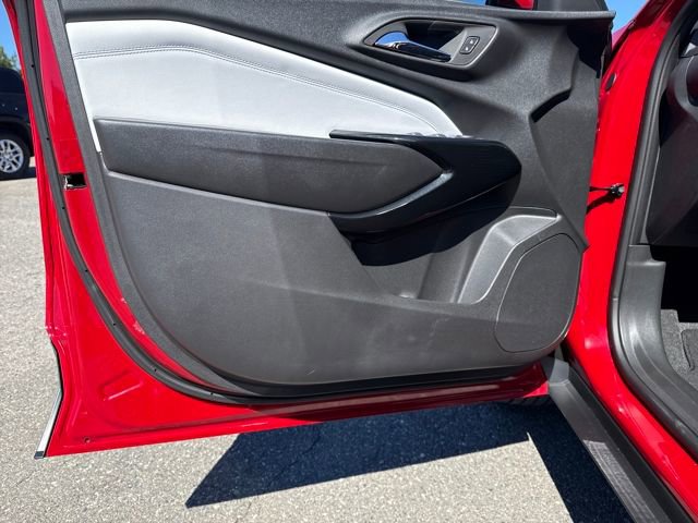 New 2026 Chevrolet Trax LT w/ Driver Confidence Package image 10