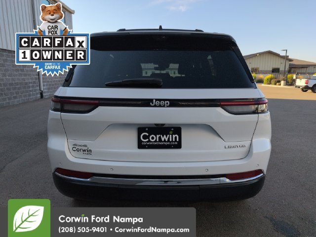 Used 2025 Jeep Grand Cherokee Limited w/ Luxury Tech Group II AWD/4WD image 4