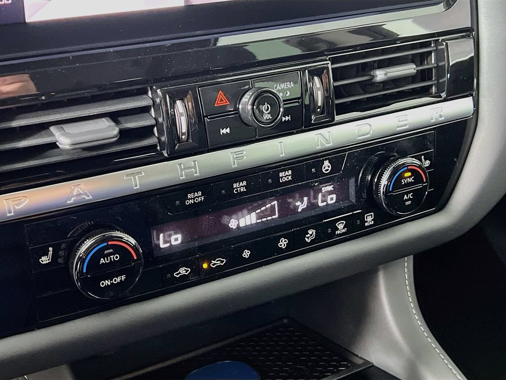New 2026 Nissan Pathfinder SL AWD/4WD image 14