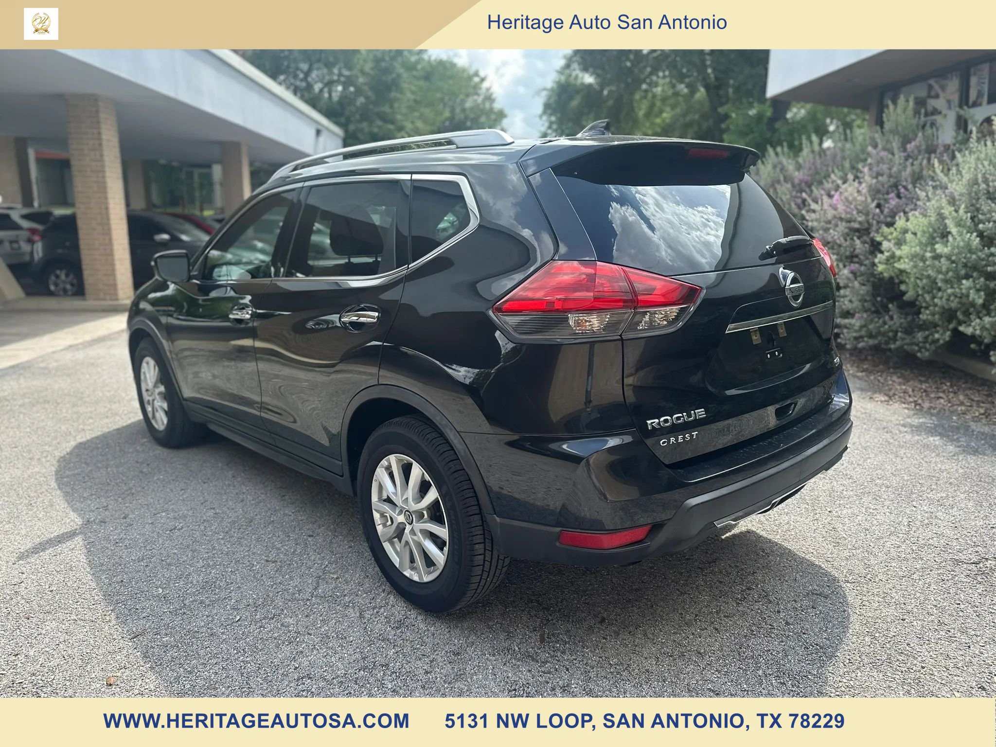 Used 2017 Nissan Rogue SV FWD image 7