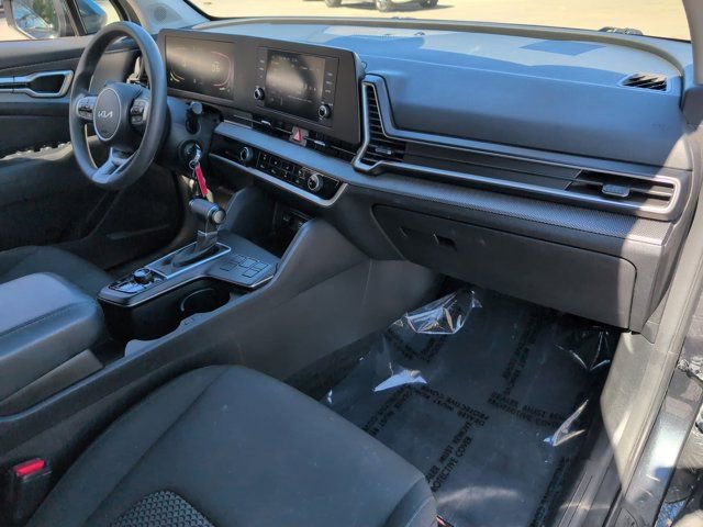 Used 2024 Kia Sportage LX image 30