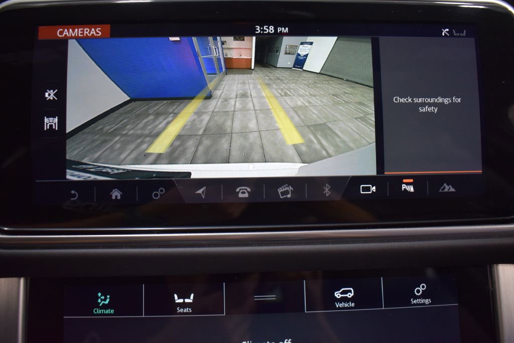 Used 2019 Land Rover Range Rover HSE image 34