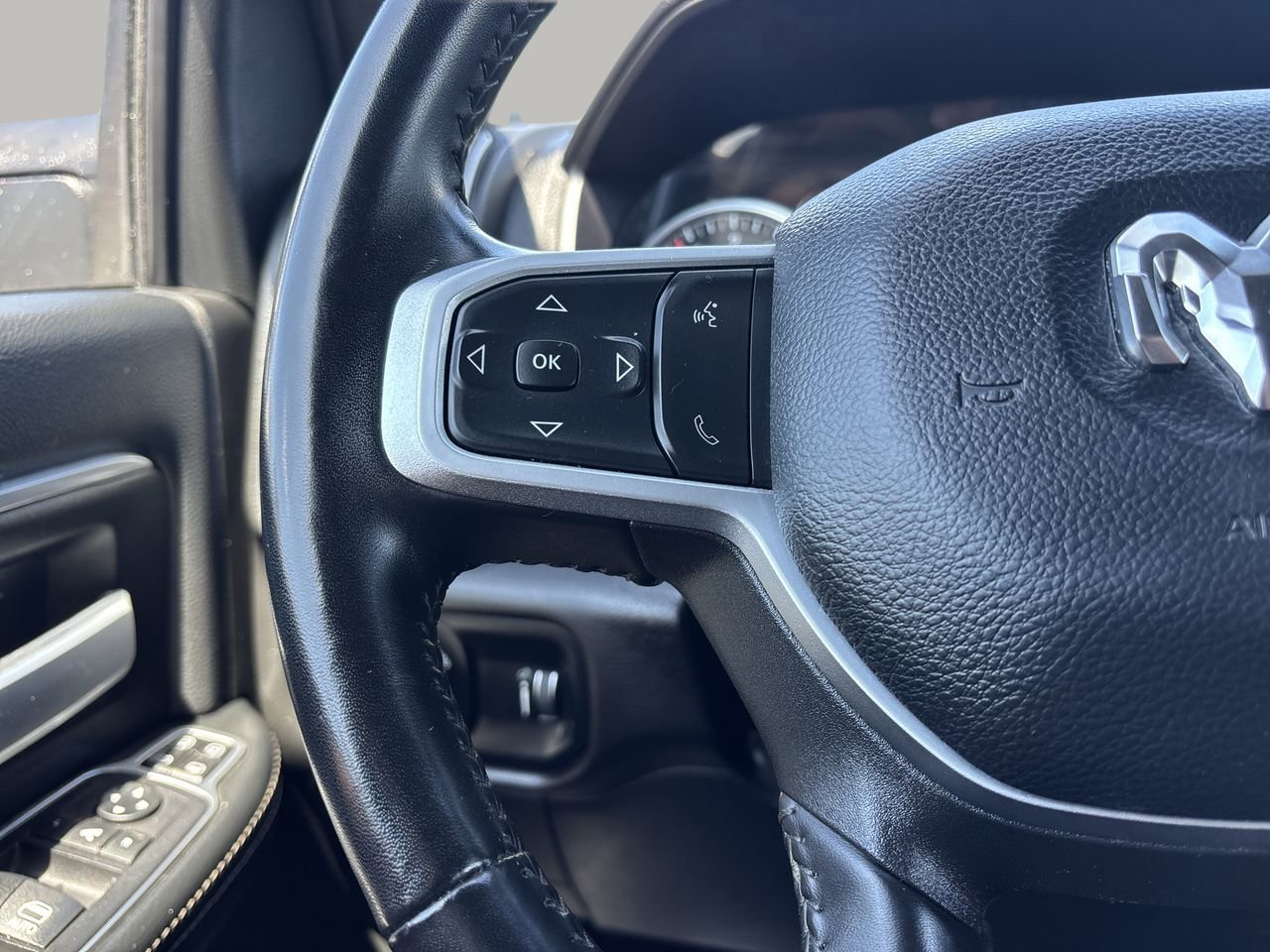 Used 2024 RAM 2500 Big Horn image 25