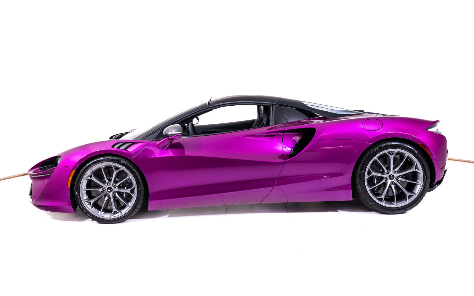 New 2027 McLaren Artura Spider RWD image 3