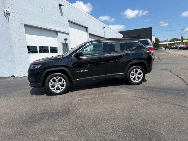 Used 2024 Jeep Compass Latitude AWD/4WD image 19