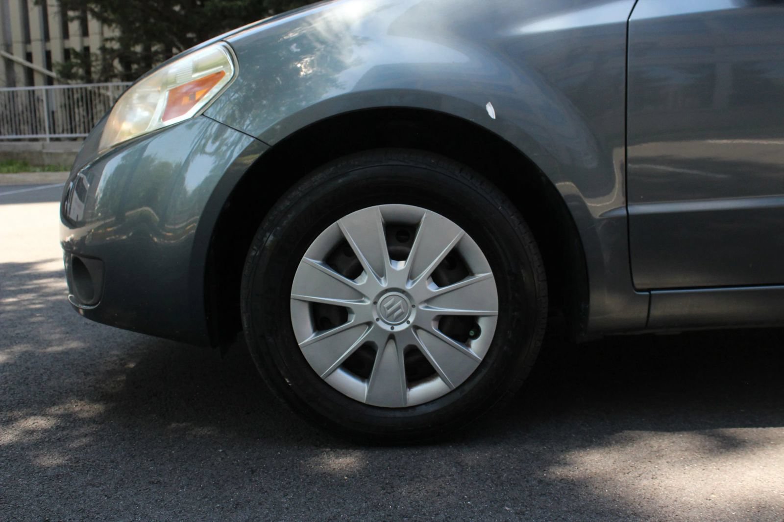 Used 2009 Suzuki SX4 Sedan FWD image 11