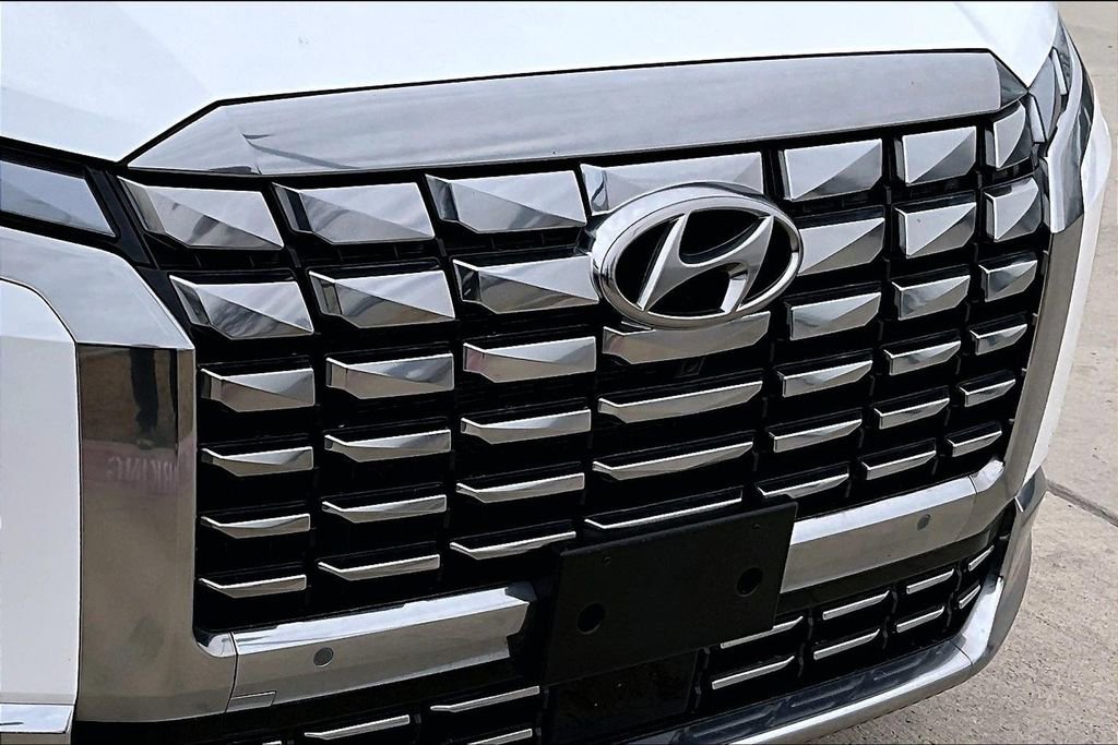 Used 2025 Hyundai Palisade Calligraphy image 36