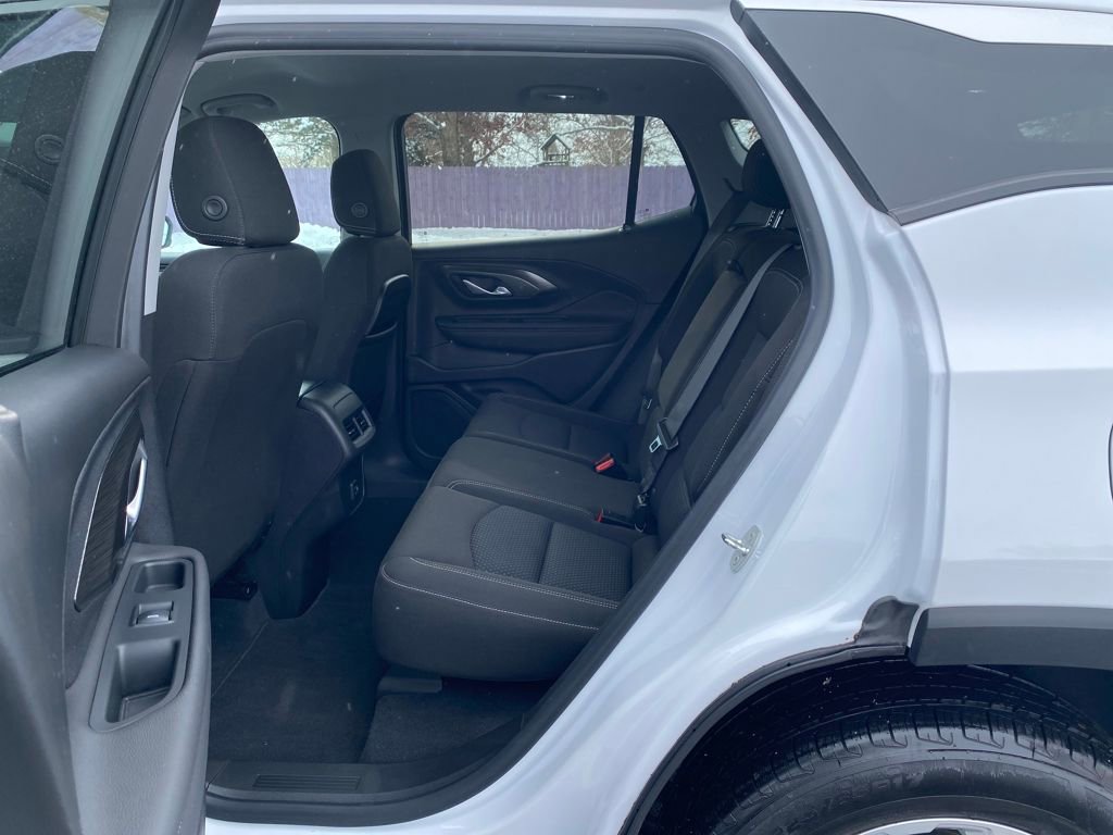 Used 2022 GMC Terrain SLE w/ Driver Convenience Package image 18