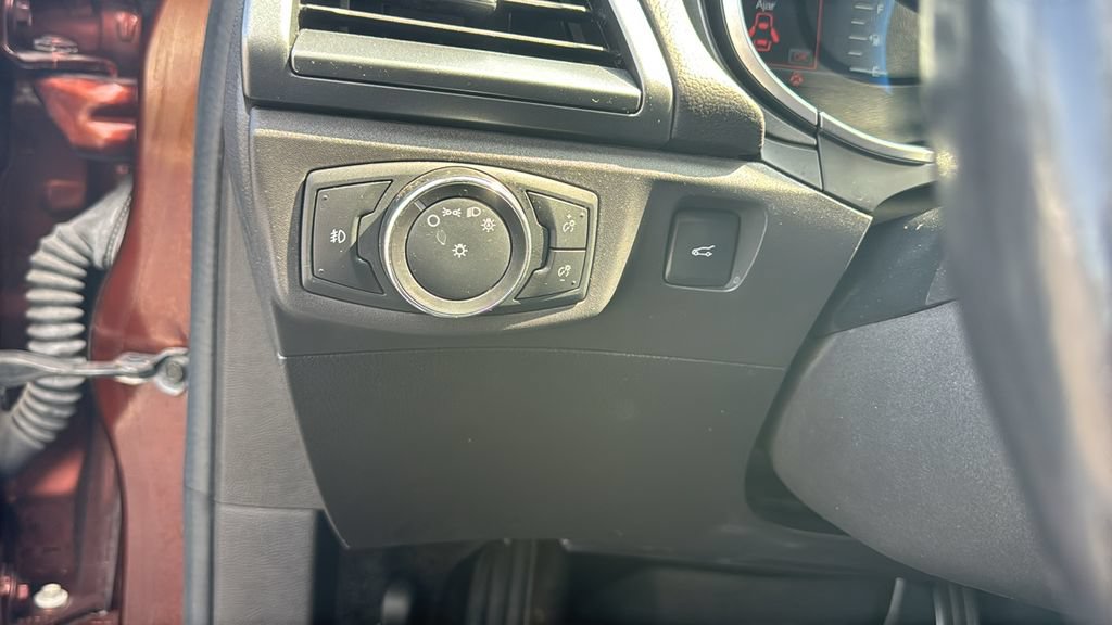Used 2015 Ford Fusion Titanium AWD/4WD image 16