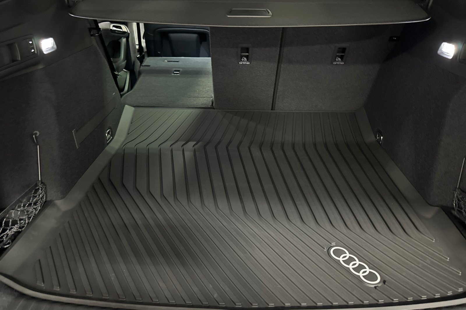 New 2027 Audi SQ6 e-tron Premium Plus AWD/4WD image 14