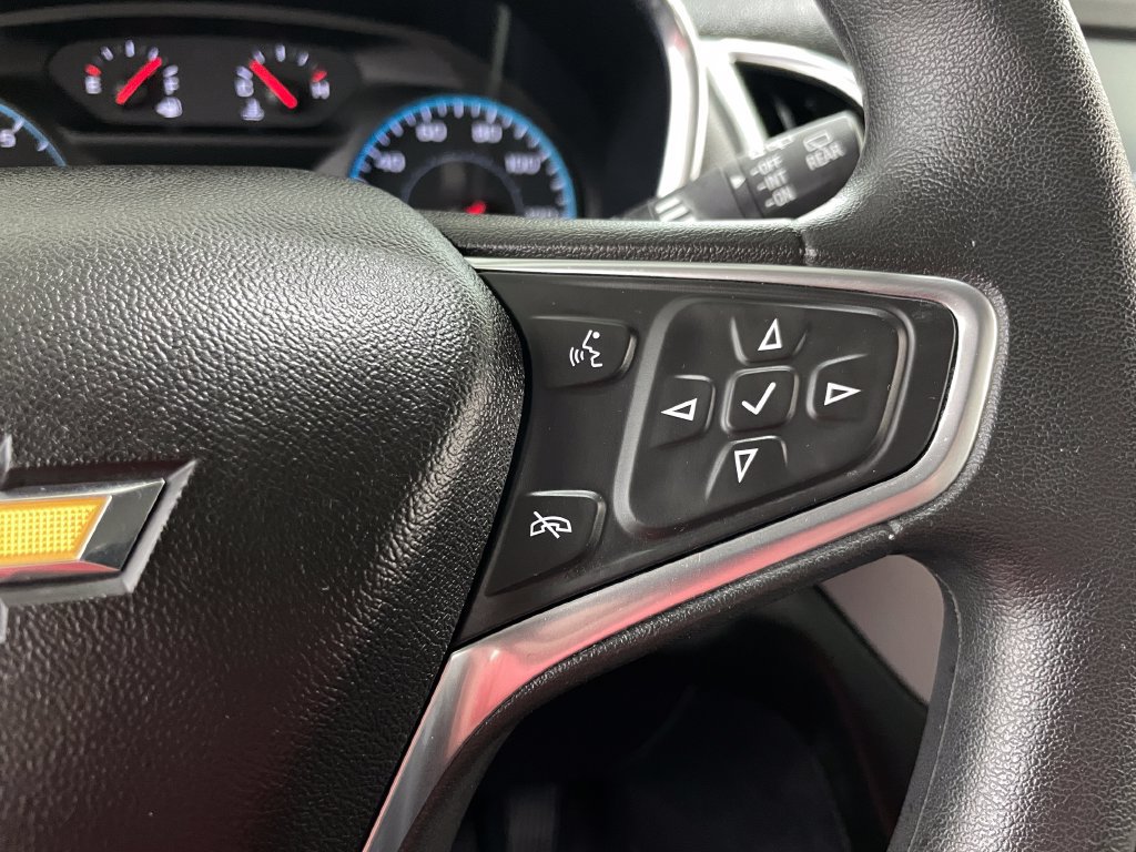 Certified 2018 Chevrolet Equinox LS AWD/4WD image 25