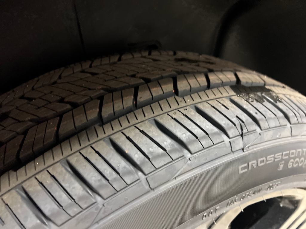 New 2026 GMC Acadia Elevation image 10