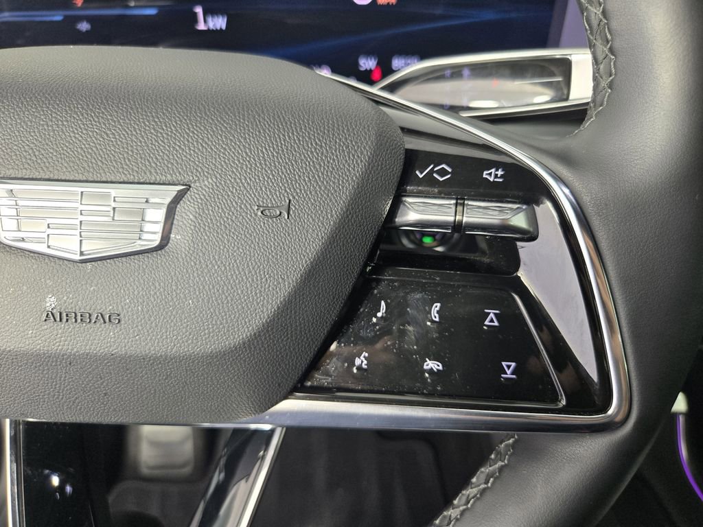 Used 2024 Cadillac Lyriq Luxury w/ LPO, Floor Liner Package image 31