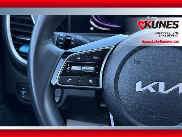 Used 2025 Kia Seltos S image 40