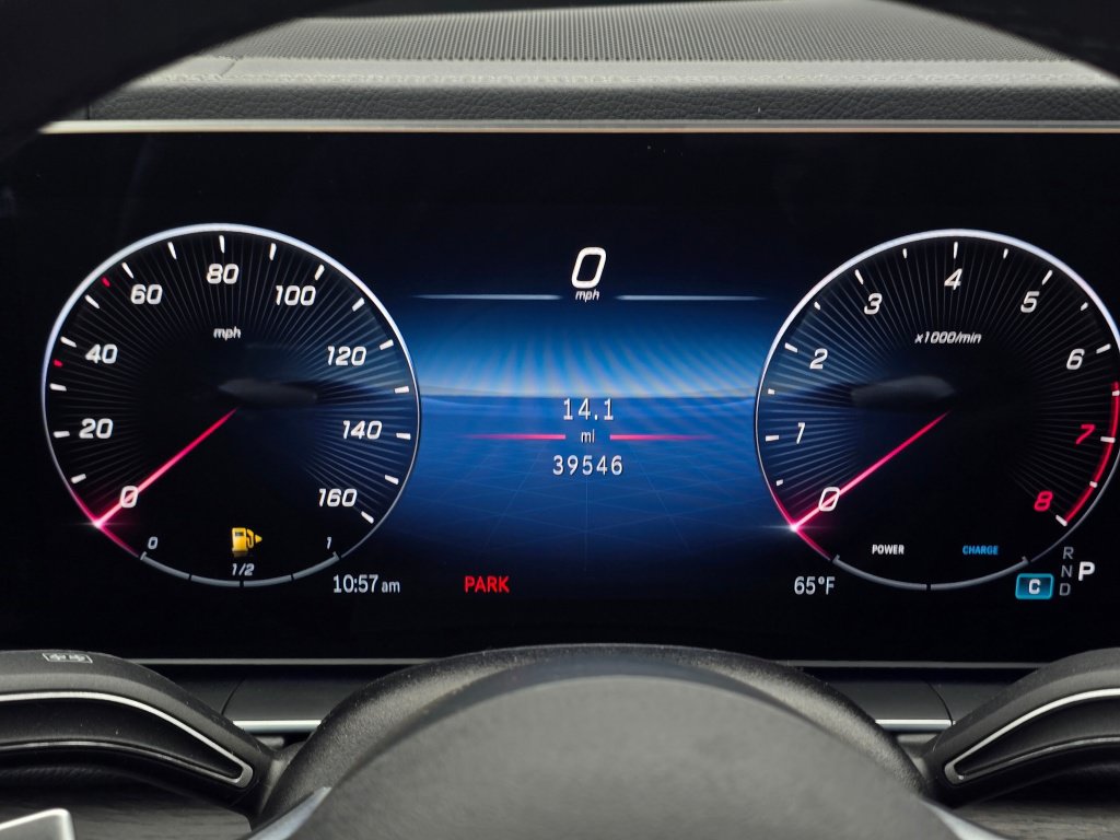 Used 2024 Mercedes-Benz GLE 350 4MATIC w/ Driver Assistance Package image 40
