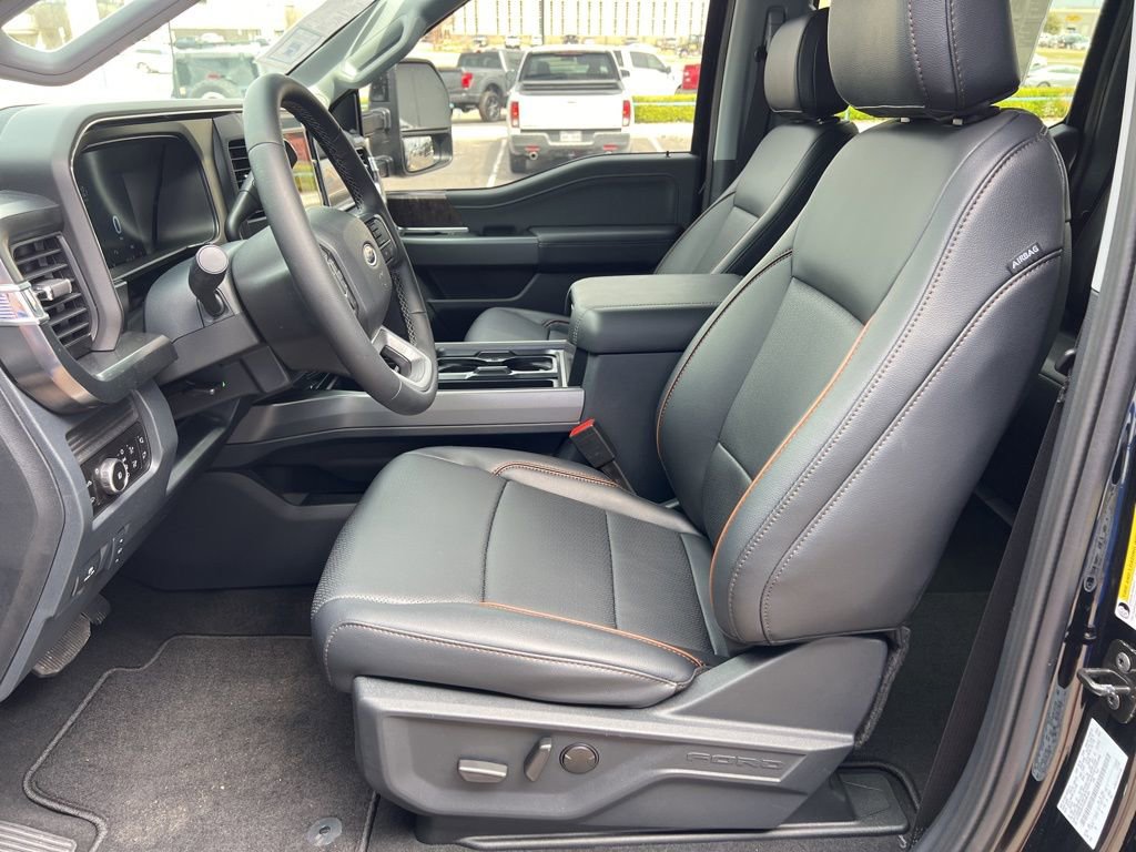 New 2026 Ford F250 Lariat w/ FX4 Off-Road Package image 13