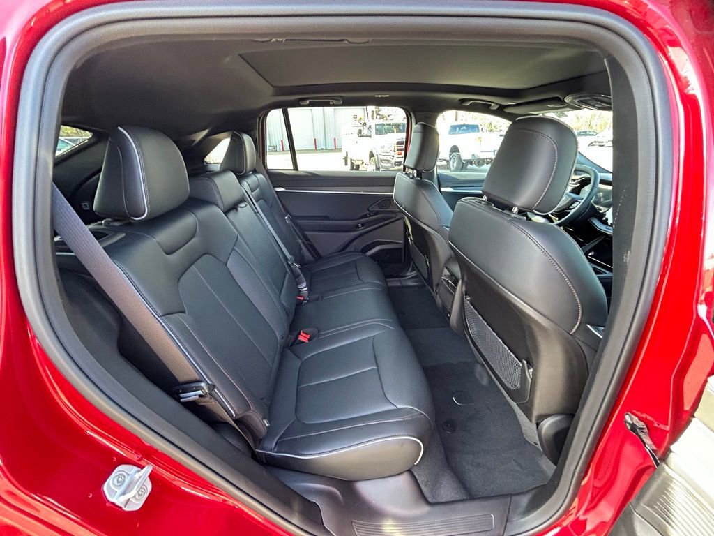 Used 2025 Jeep Wagoneer S Limited image 22