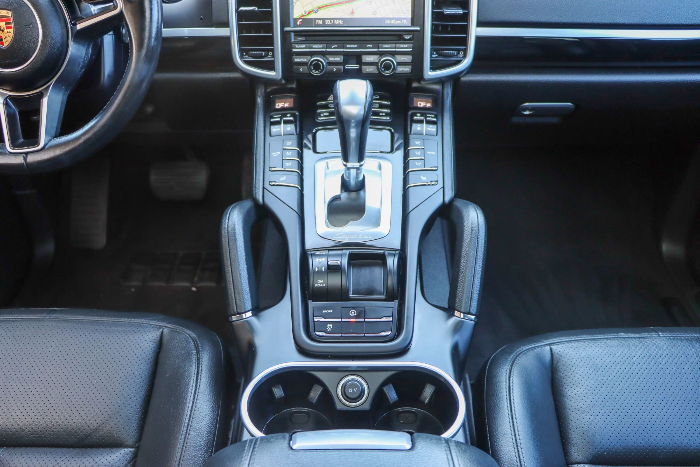 Used 2016 Porsche Cayenne AWD/4WD image 27