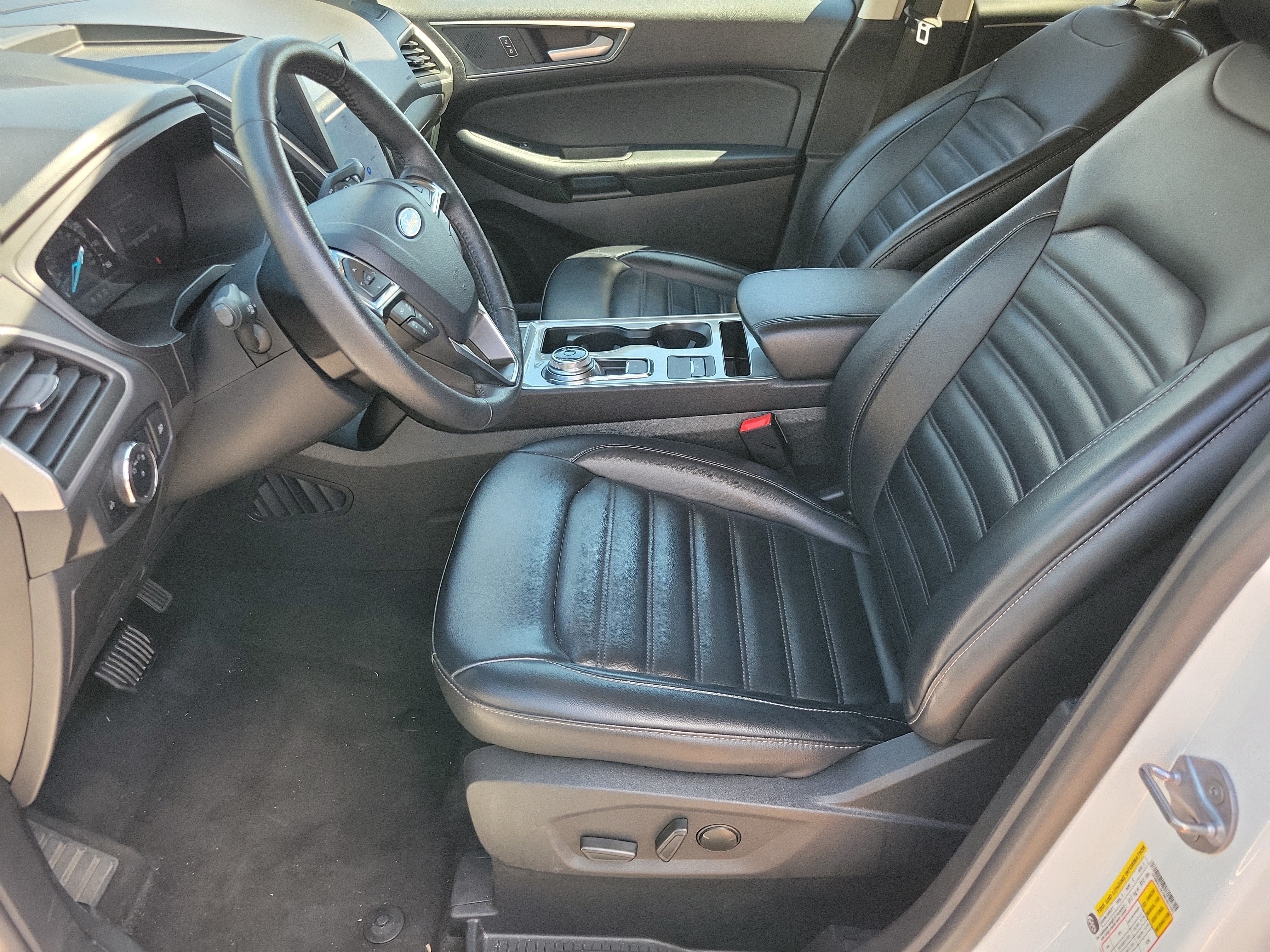 Used 2024 Ford Edge SEL AWD/4WD image 4