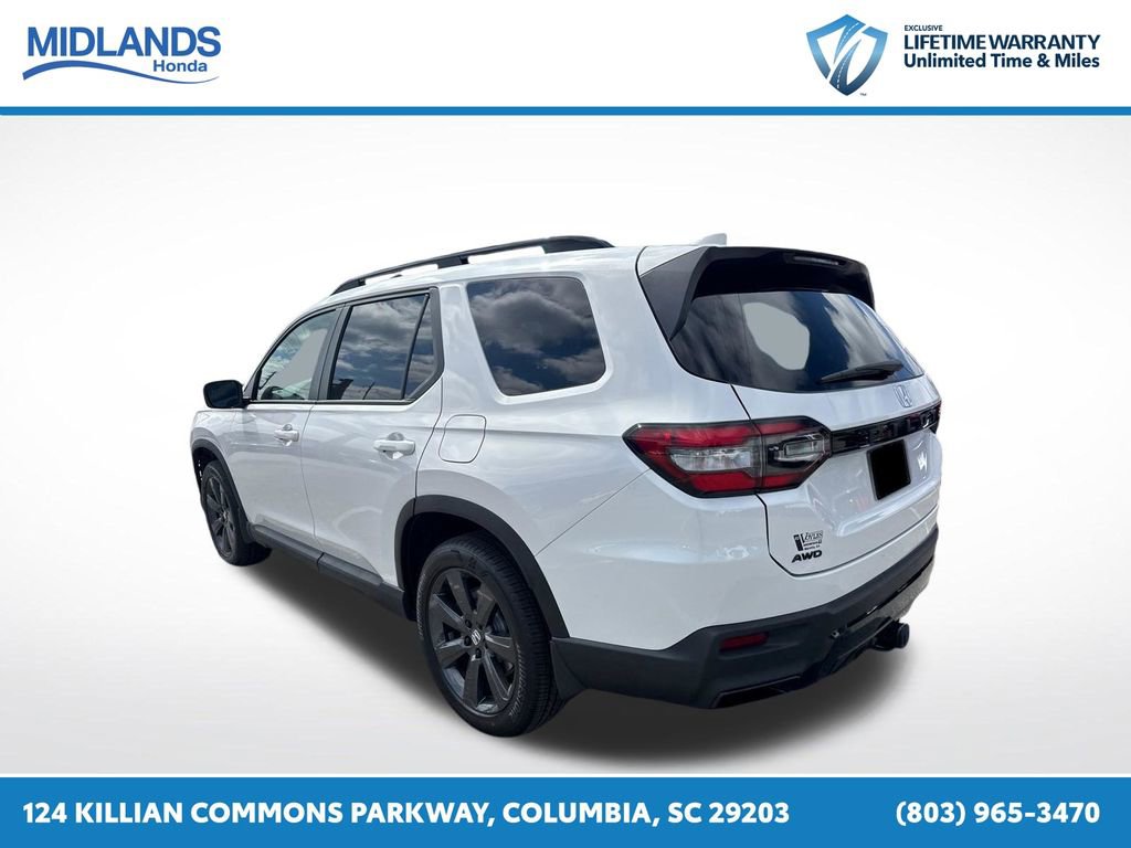 New 2026 Honda Pilot Sport image 5