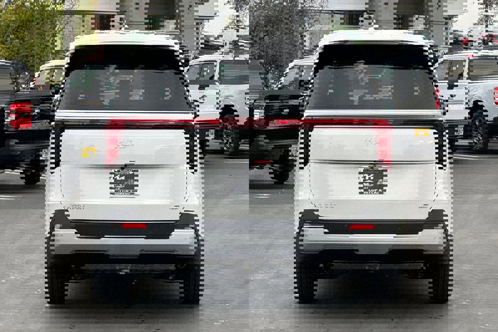 New 2026 Kia Carnival LXS image 5