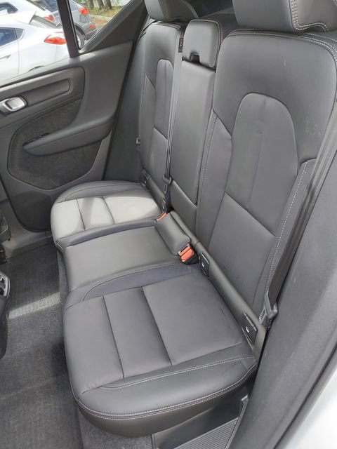Certified 2026 Volvo XC40 B5 Plus AWD/4WD image 21