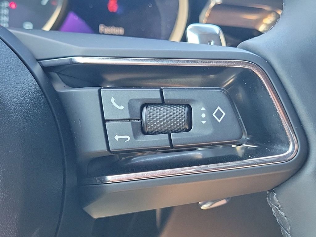 Certified 2025 Porsche Macan image 36