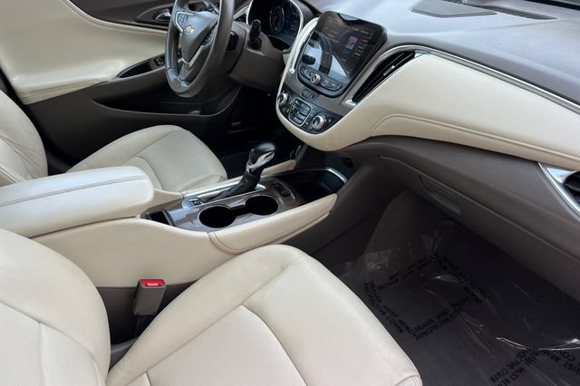 Used 2024 Chevrolet Malibu LT FWD image 17