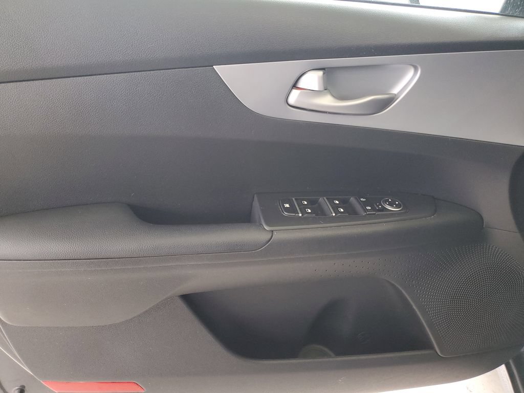 Used 2023 Kia Forte LXS FWD image 19