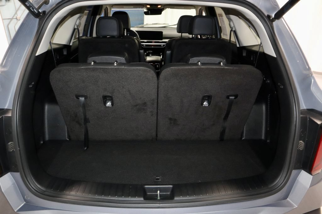 Used 2025 Kia Sorento EX FWD image 15