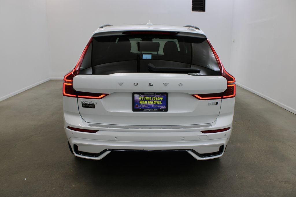 New 2026 Volvo XC60 B5 Plus w/ Protection Package Premier AWD/4WD image 4