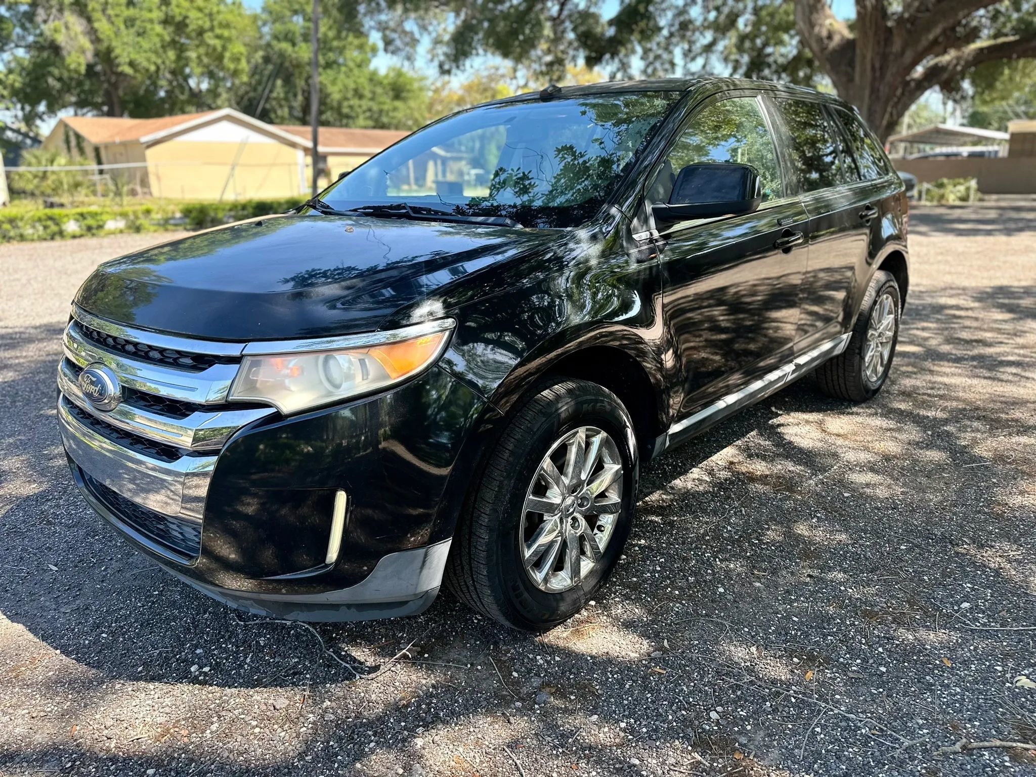 Used 2011 Ford Edge Limited FWD image 1