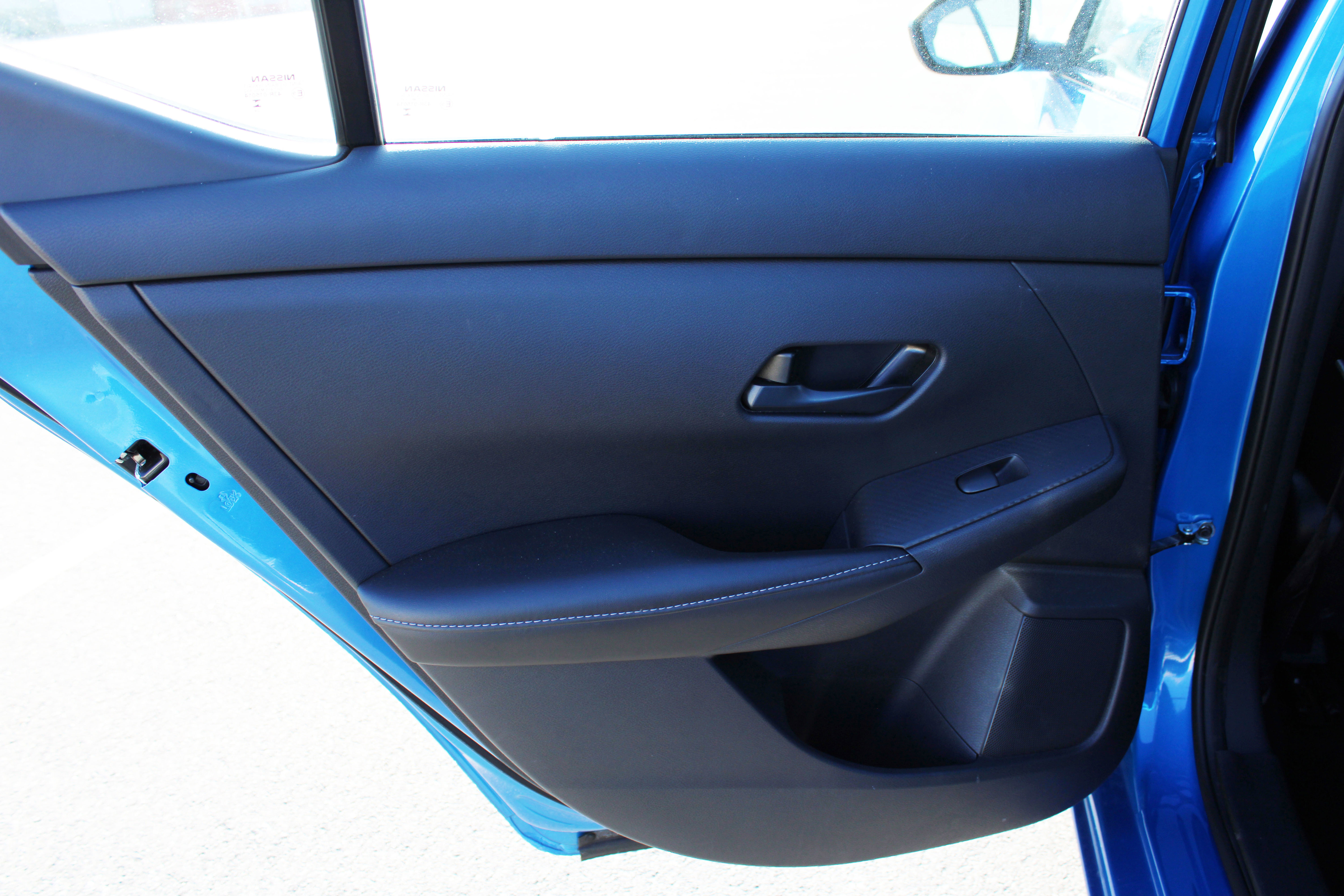 Used 2025 Nissan Sentra SV image 37