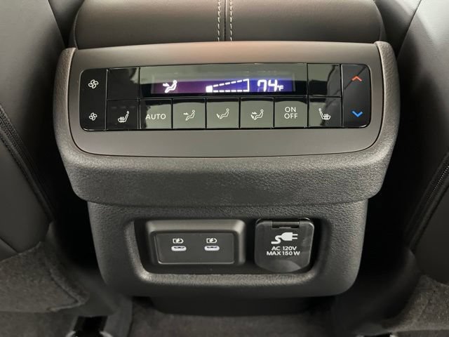 New 2026 Nissan Pathfinder Platinum FWD image 47