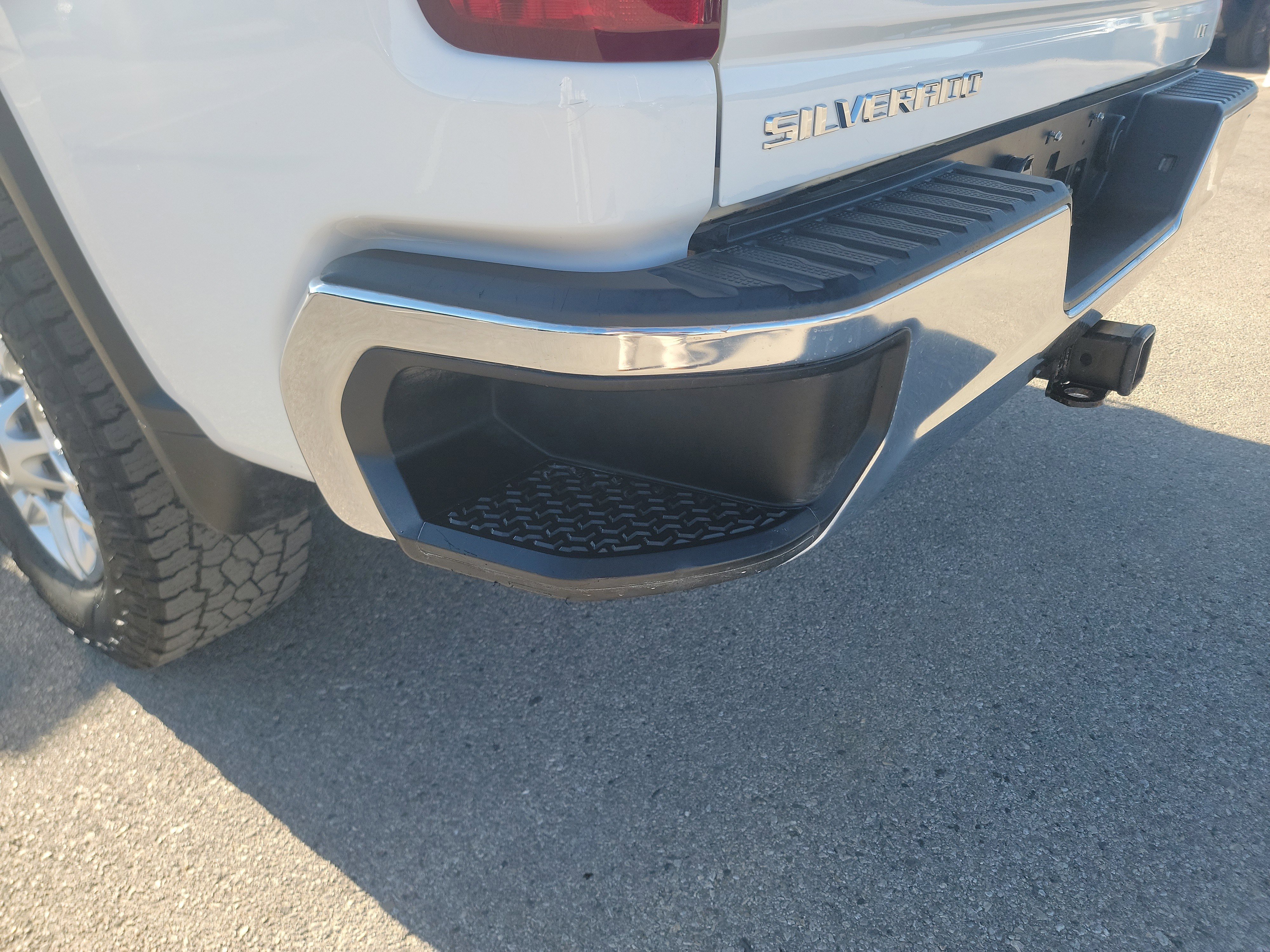 Used 2023 Chevrolet Silverado 2500 LT image 9