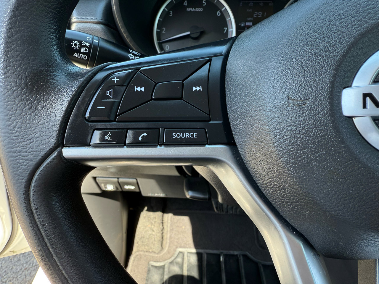 Used 2020 Nissan Versa S image 15