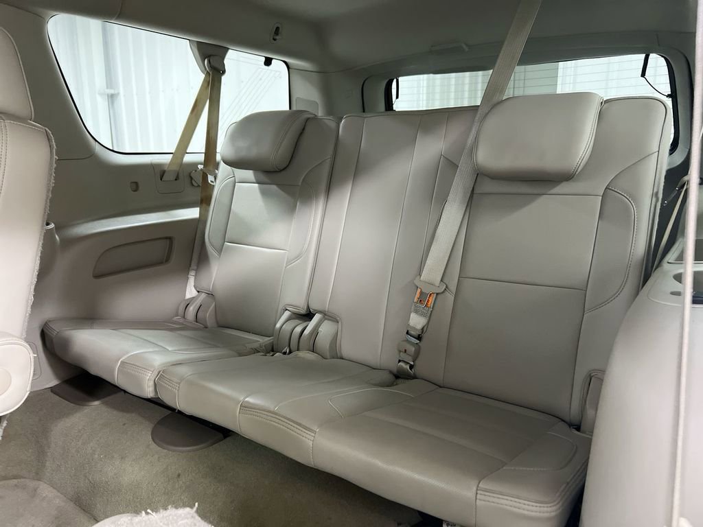 Used 2015 GMC Yukon XL Denali w/ Open Road Package AWD/4WD image 25