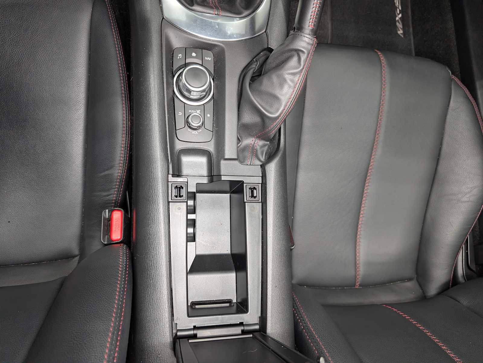 Used 2019 MAZDA MX-5 Miata RF Grand Touring image 25