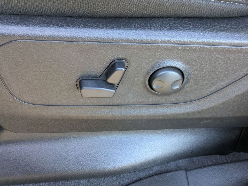 New 2026 RAM 1500 Big Horn AWD/4WD image 13