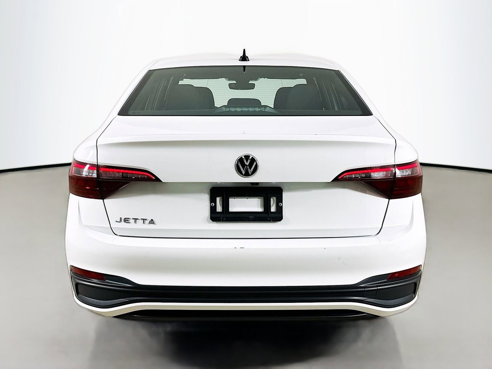 Used 2024 Volkswagen Jetta Sport FWD image 6